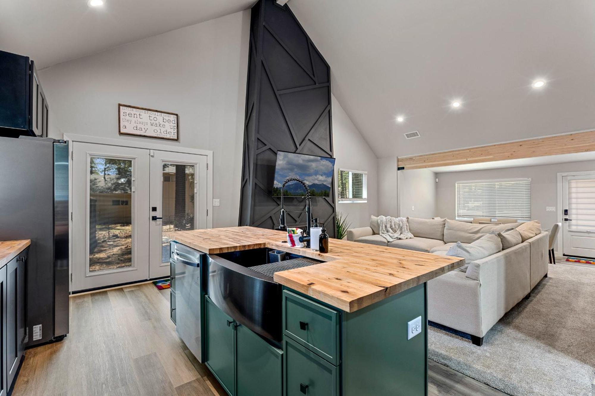 Pine Del 3bdr In Forested Hébergement de vacances
